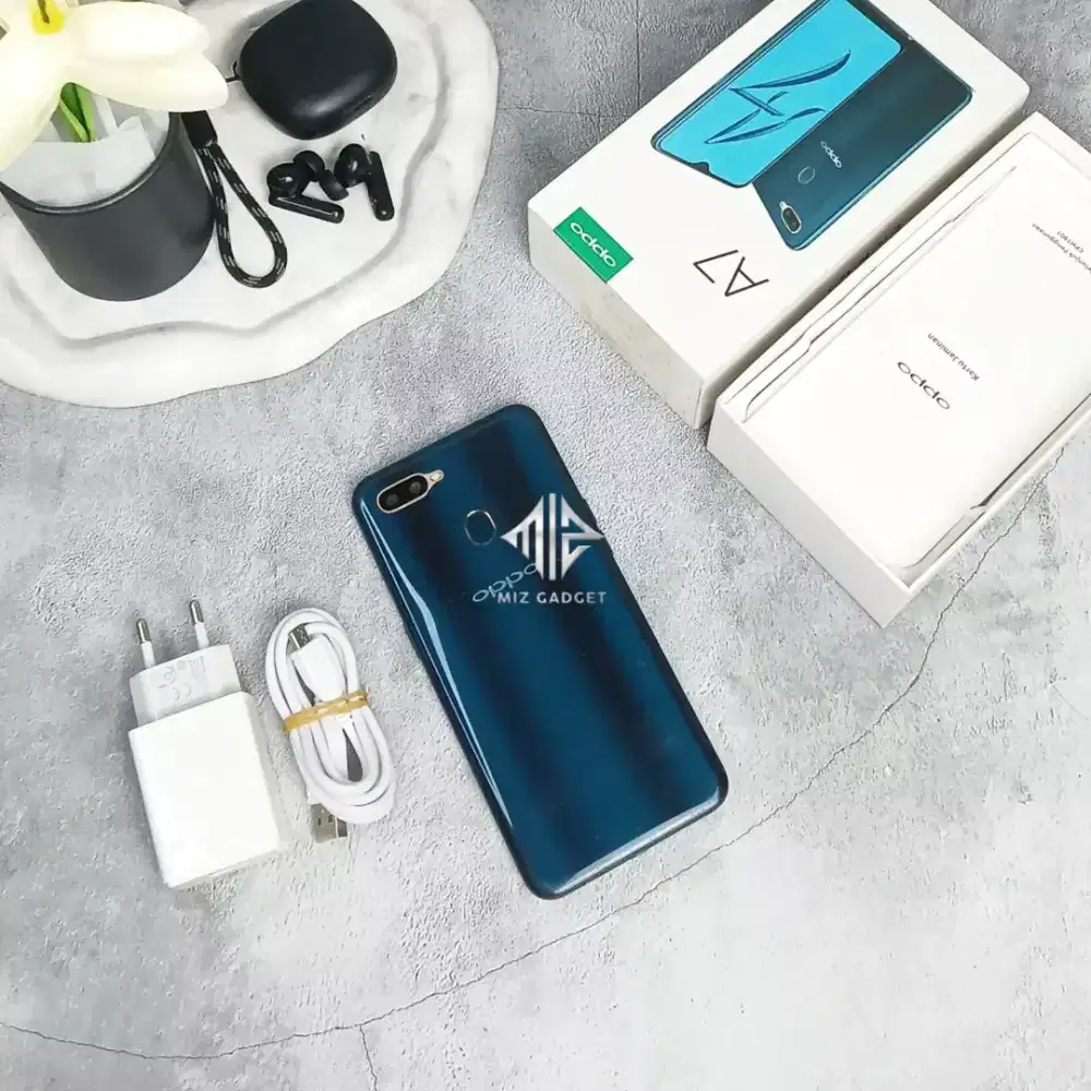 Oppo A7 4/64 Biru Cemerlang