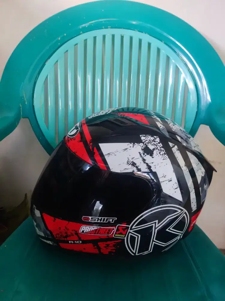 Helm KYT R10 fullface
