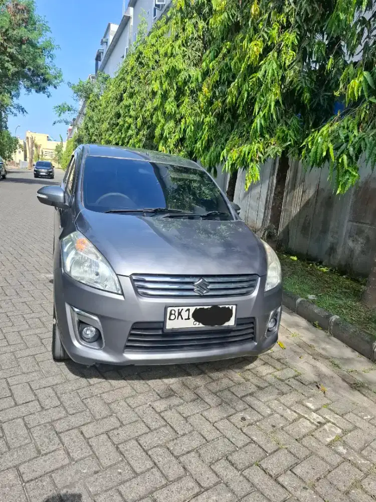 Suzuki ertiga GX th 2013 warna abu2 pajak panjang 1 nama di bpkb