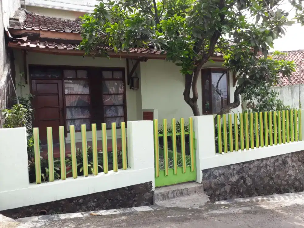 Rumah 2 Lantai Ujung Berung Bandung, potensi kos, dekat tol cisumdawu