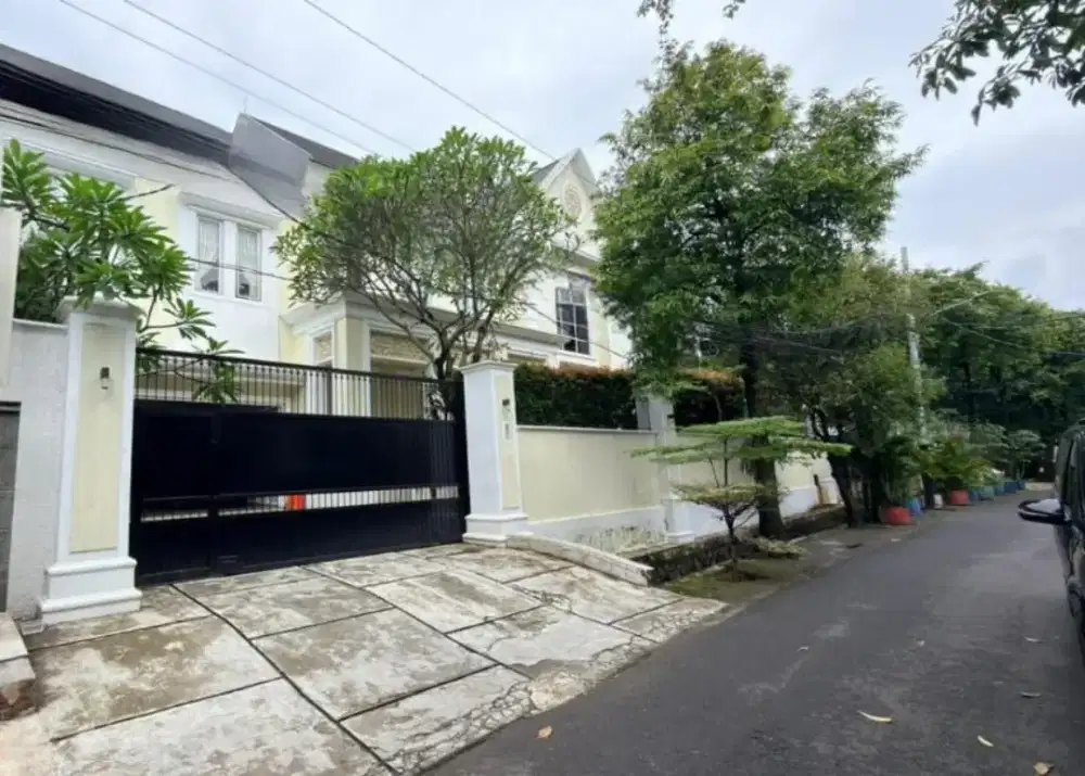 Dijual Rumah Besar dan Asri di Cipete Jakarta Selatan