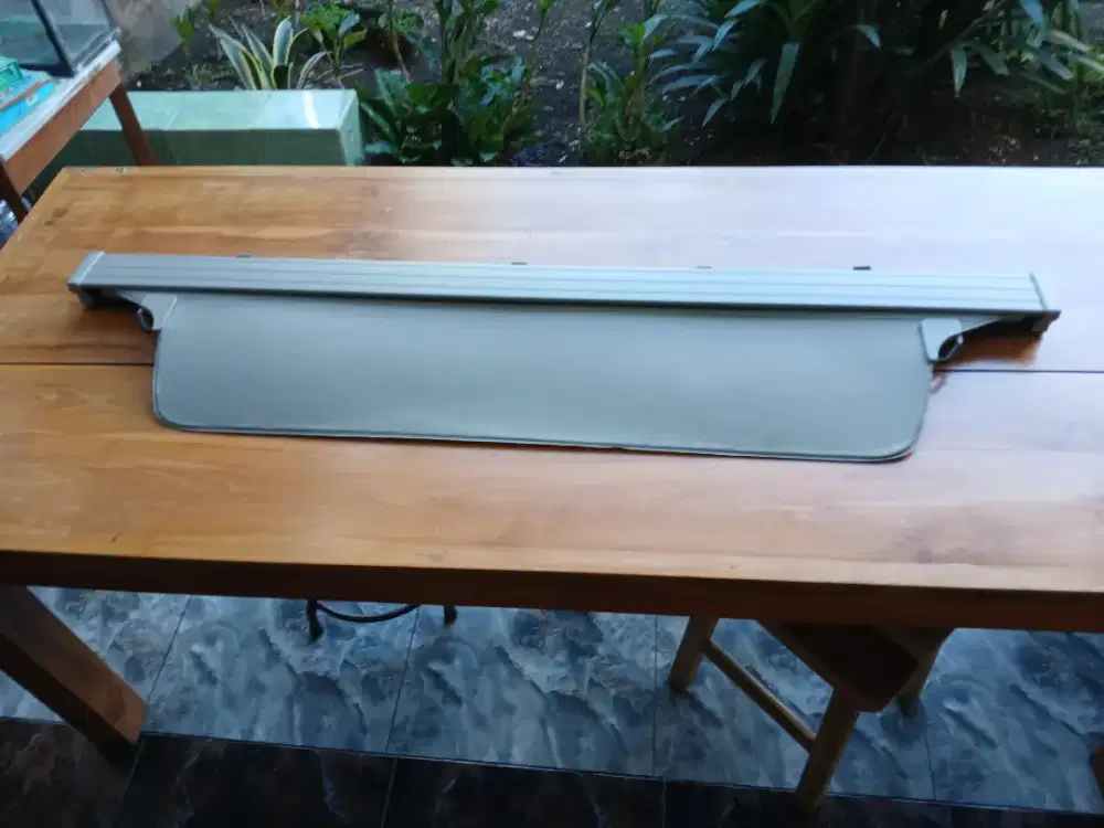 Rak tray tonneau bagasi xtrail t30 02-07
Kondisi 95%