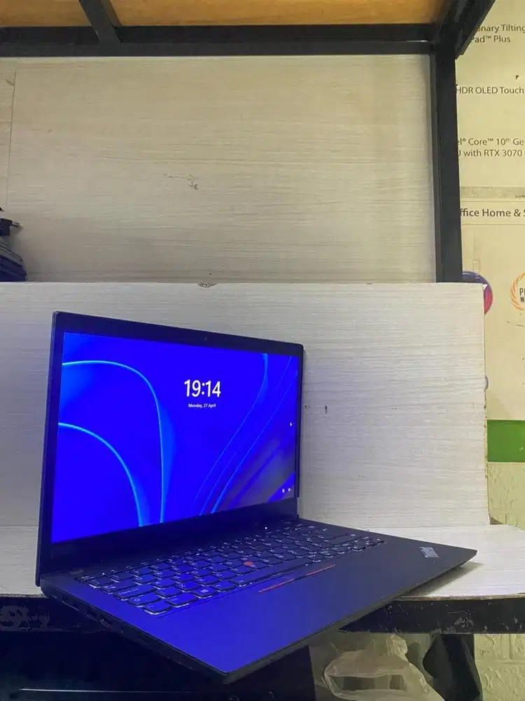 Laptop thinkpad T490 i5 gen 8- ram 16gb ssd 256gb no minus bergaransi