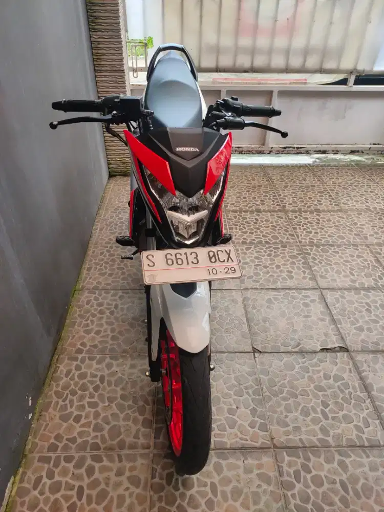 SONIC 150R Special edition KM 500 perak