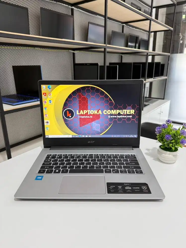 Di jual laptop acer ram 4gb ssd 256gb