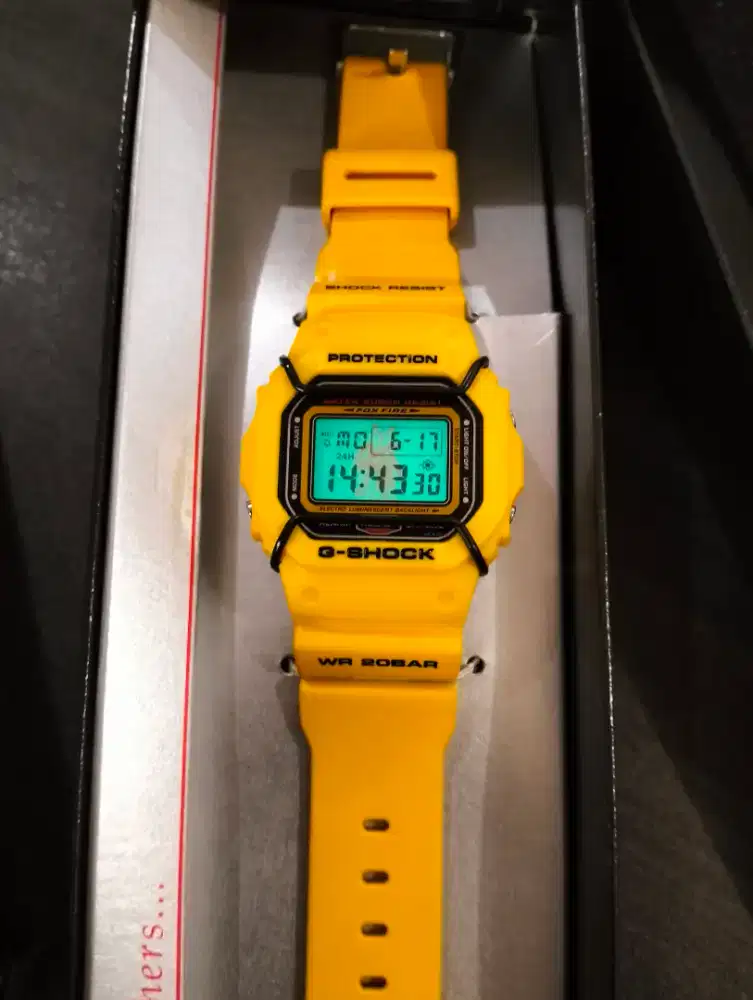 Jam tangan G-Shock DW-5600VT Yellow Fairy Charm
