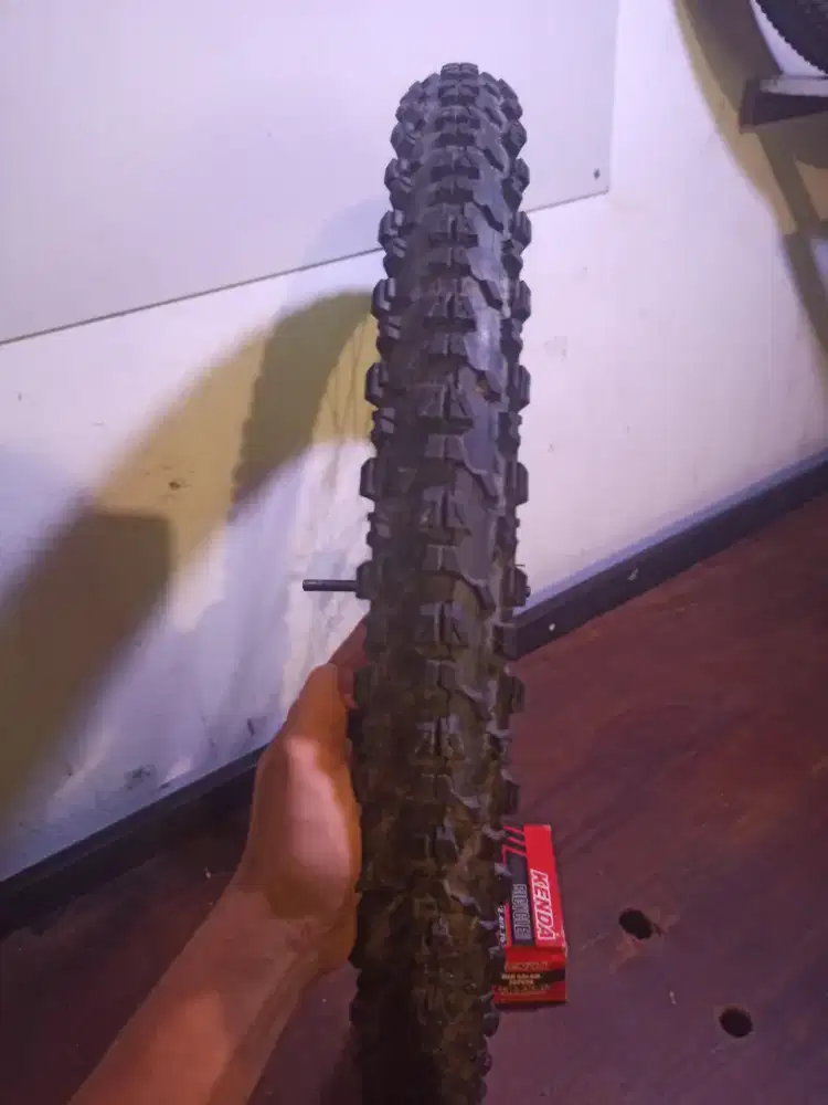 Ban sepeda 26 x 2.60 Maxxis