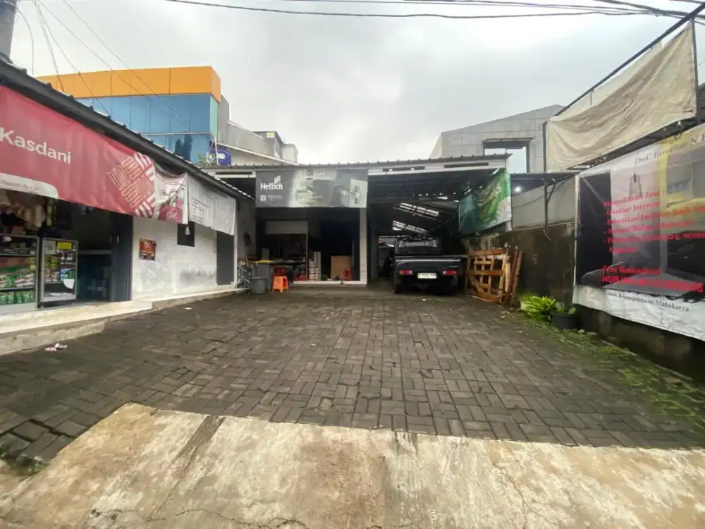 Di jual tanah dan bangunan lama