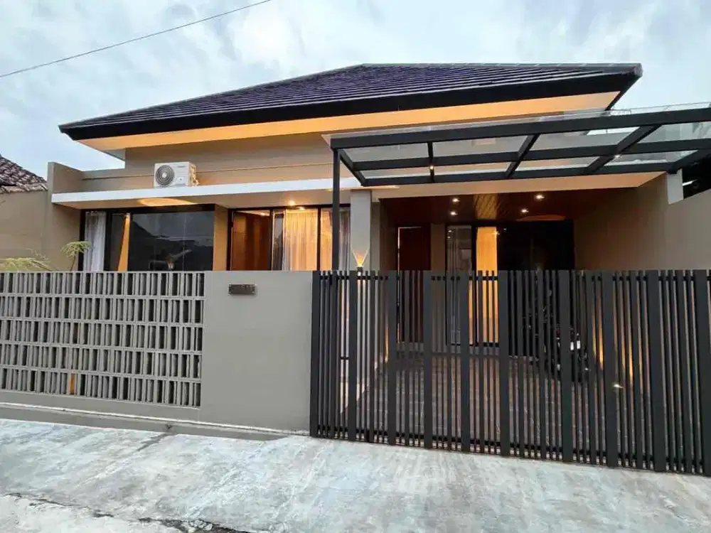 Rumah Mewah Furnished dalam Perumahan Jalan Kaliurang Km 14 Hanya 5 menit ke Kampus UII