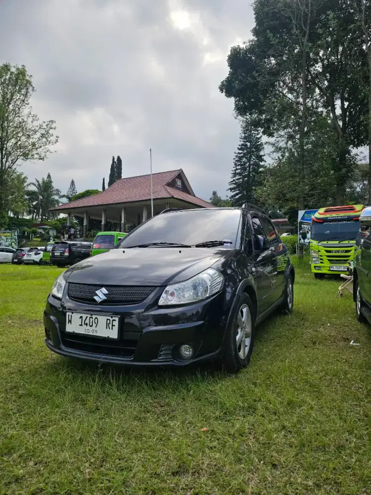 Suzuki X-Over 2009 AT