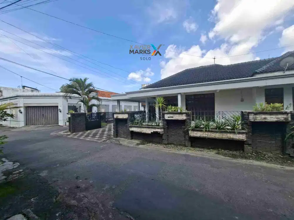 Dijual rumah cocok untuk penginapan, kantor, rumah tinggal dekat RS Kasih Ibu Solo