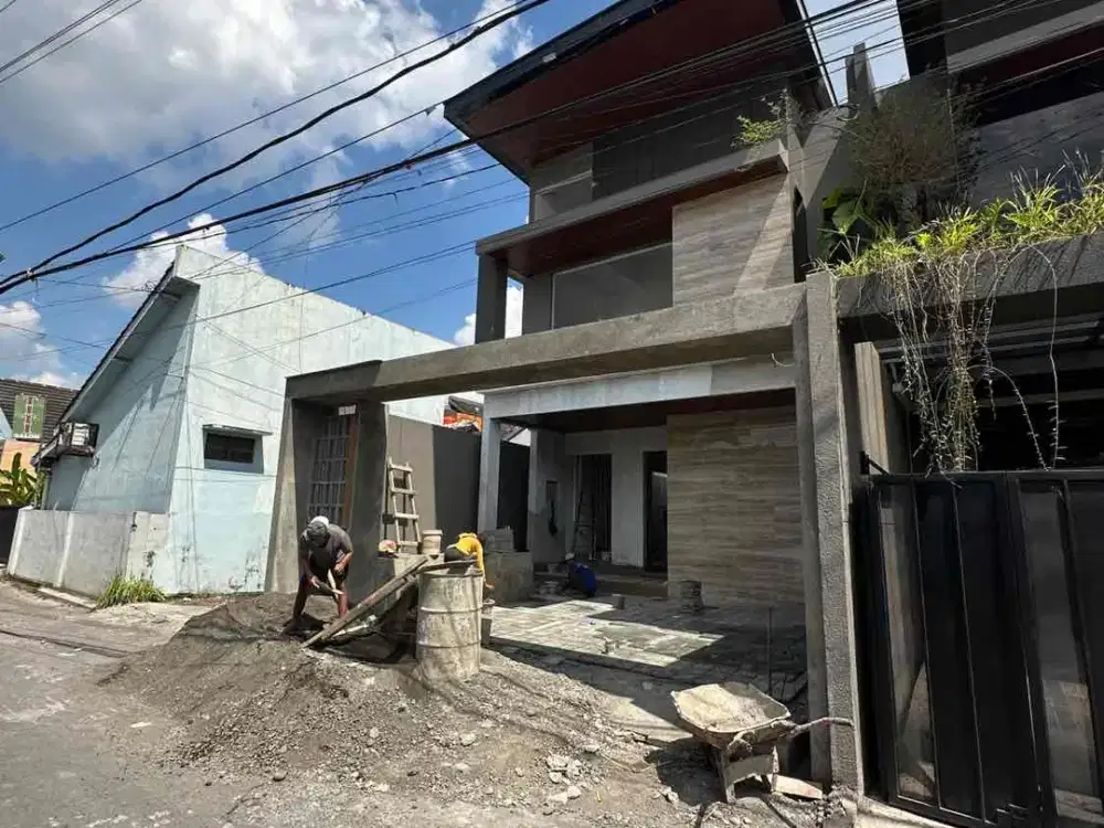 Rumah Mewah Fully Furnished Kolam Renang Pribadi di Palagan Km 7 Hanya 2.55M