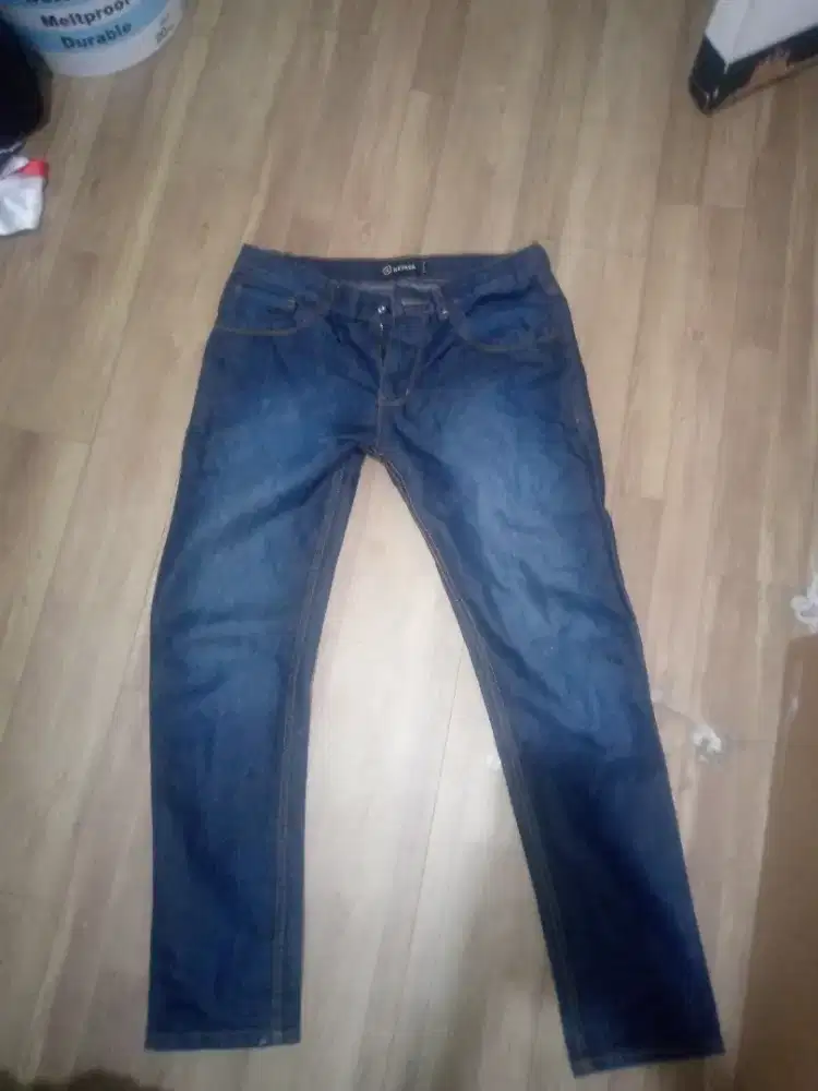 NEVADA JEANS LIKE NEW