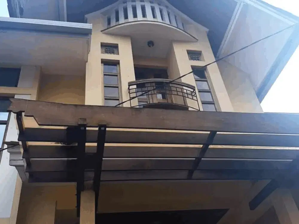 Rumah Dikomplek Muara Dekat Tegalega Bandung Kota