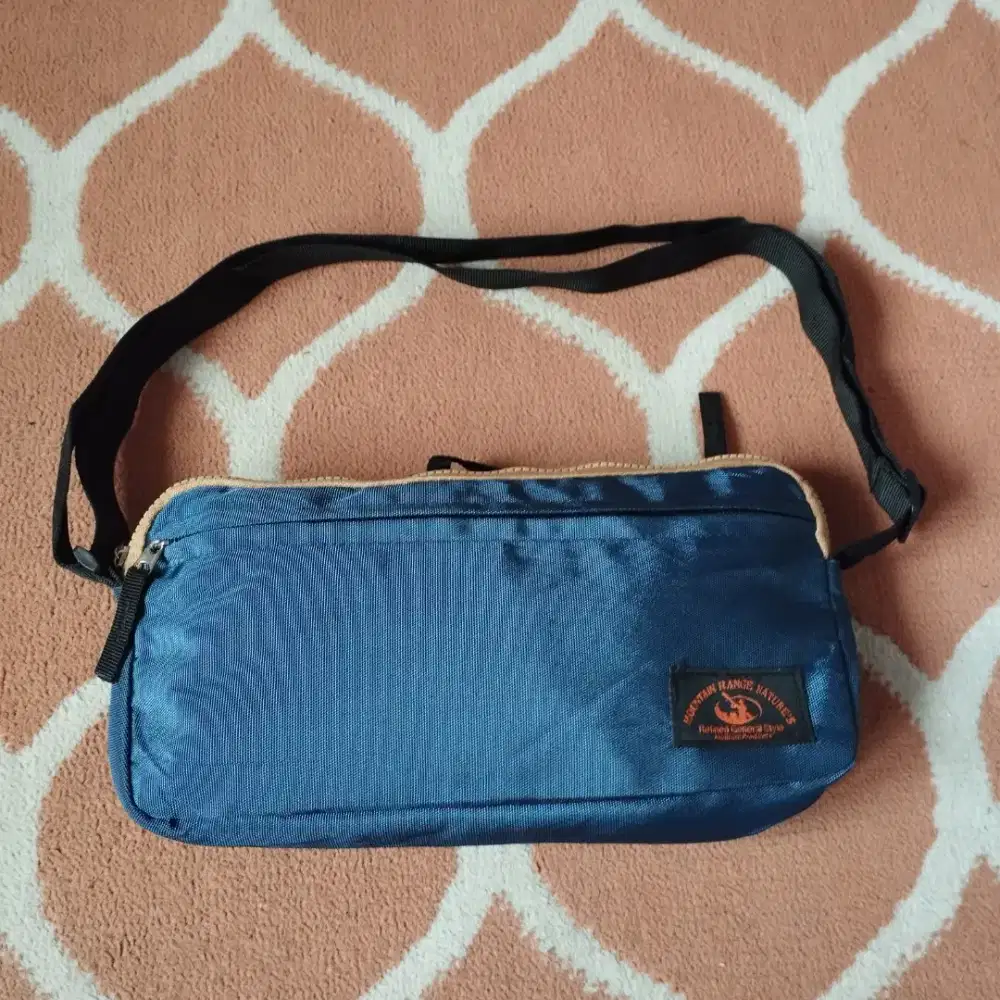 Tas Selempang Mountain Rang3