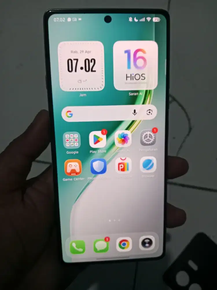 Techno camon 40 ram 8/256 Gb kamera bening buat fotografi nominus