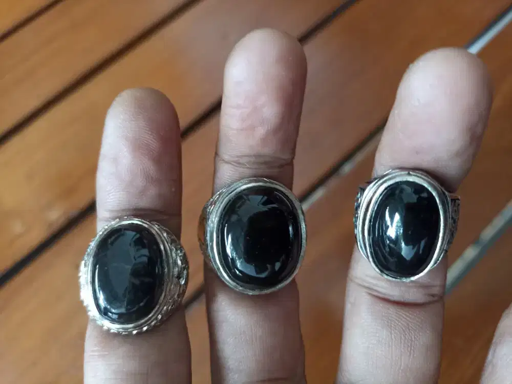 Batu kecubung ulung, Batu Raja