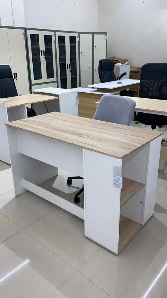 Meja Kerja Eris Design Modern