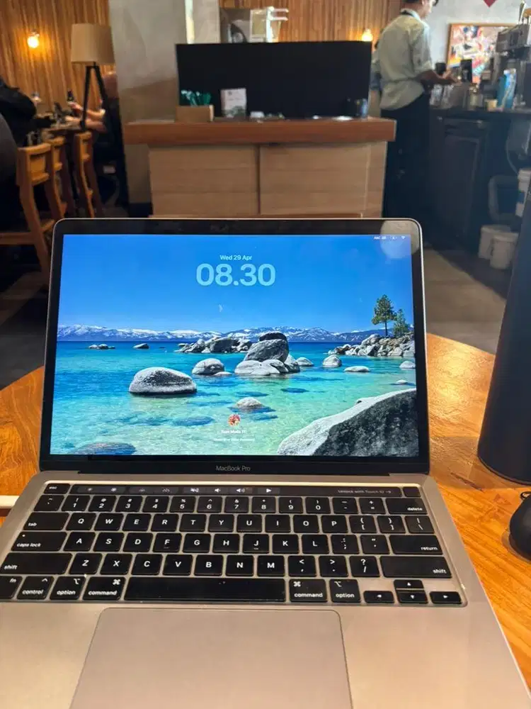 Jual Macbook Pro 2020