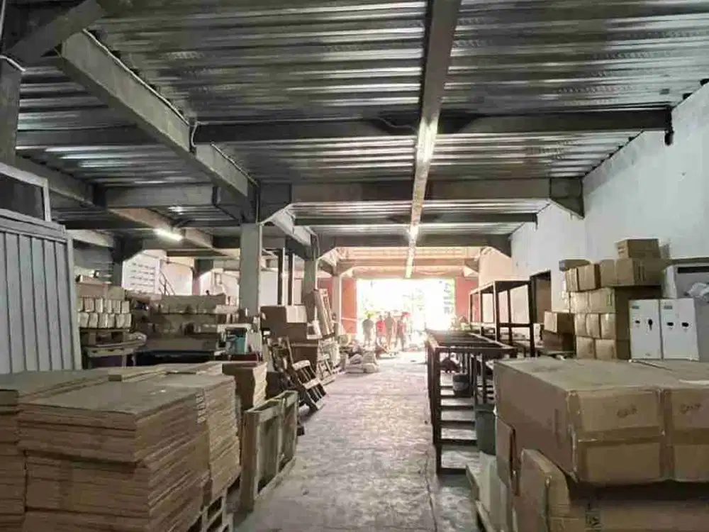 Disewakan Gudang/Workshop/Distirbution Center Siap pakai di Kembangan Jakarta Barat