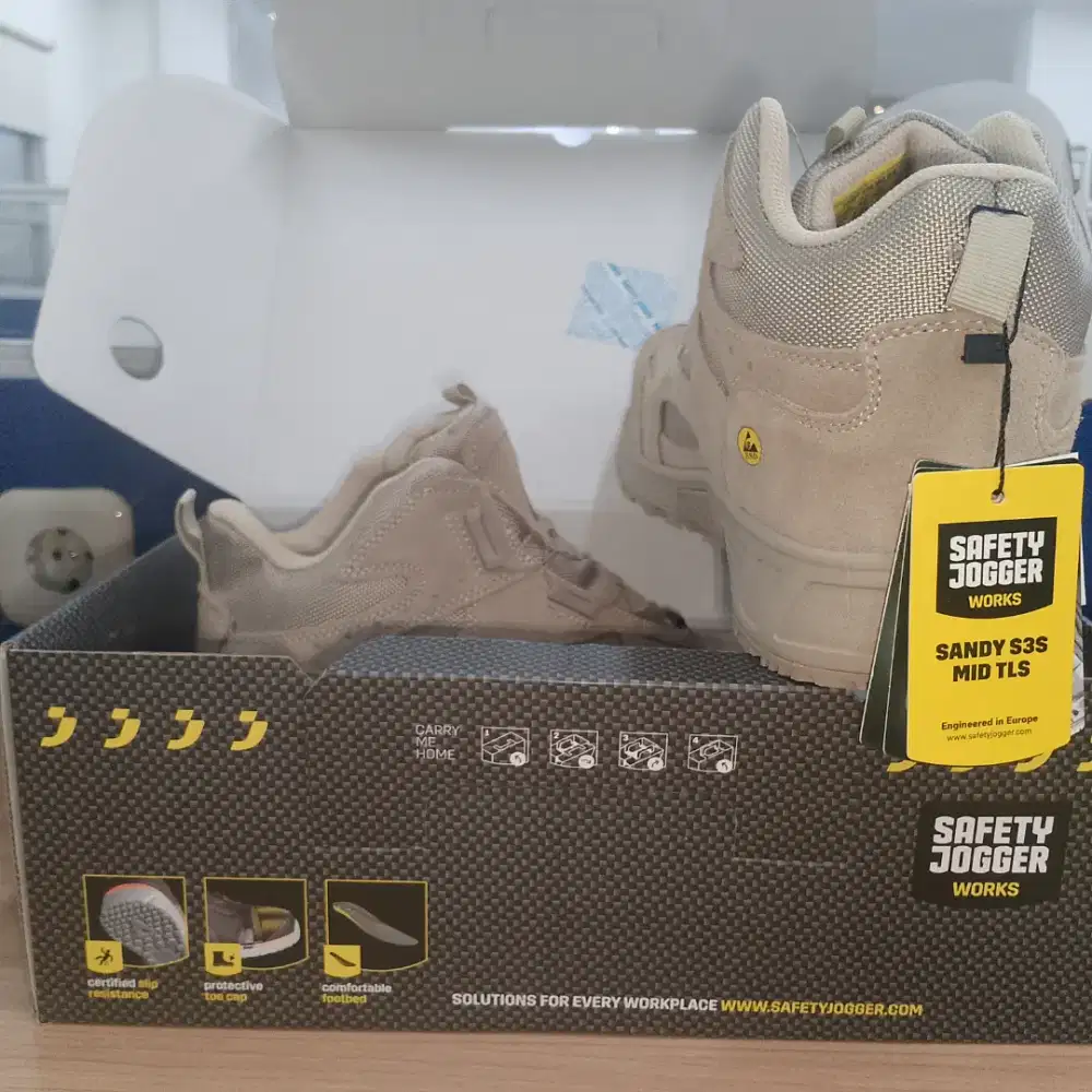 Sepatu Safety Jogger