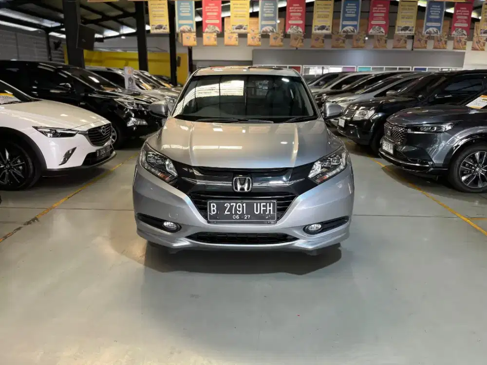 HONDA HR-V 1.8 PRESTIGE AT 2017 LOW KM & SIAP PAKAI