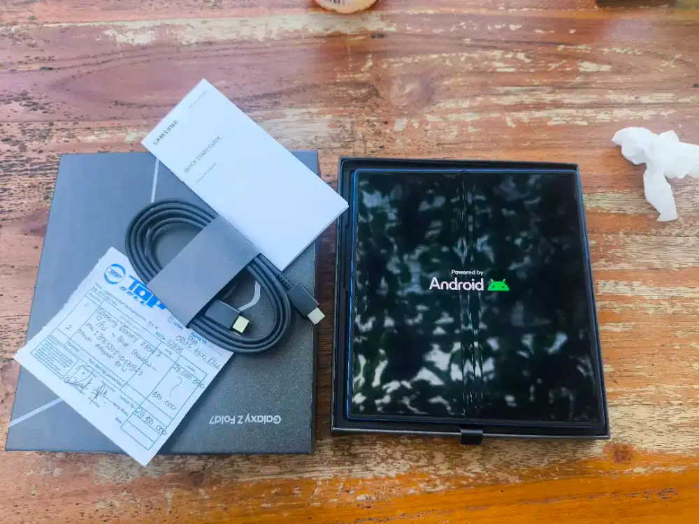 JUAL SAMSUNG Z FOLD 7 12/512 FULLSET GARANSI ON SAMPE 03/2027