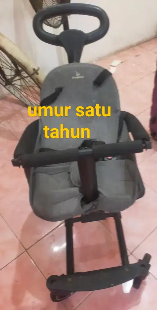 Stroller and bouncer