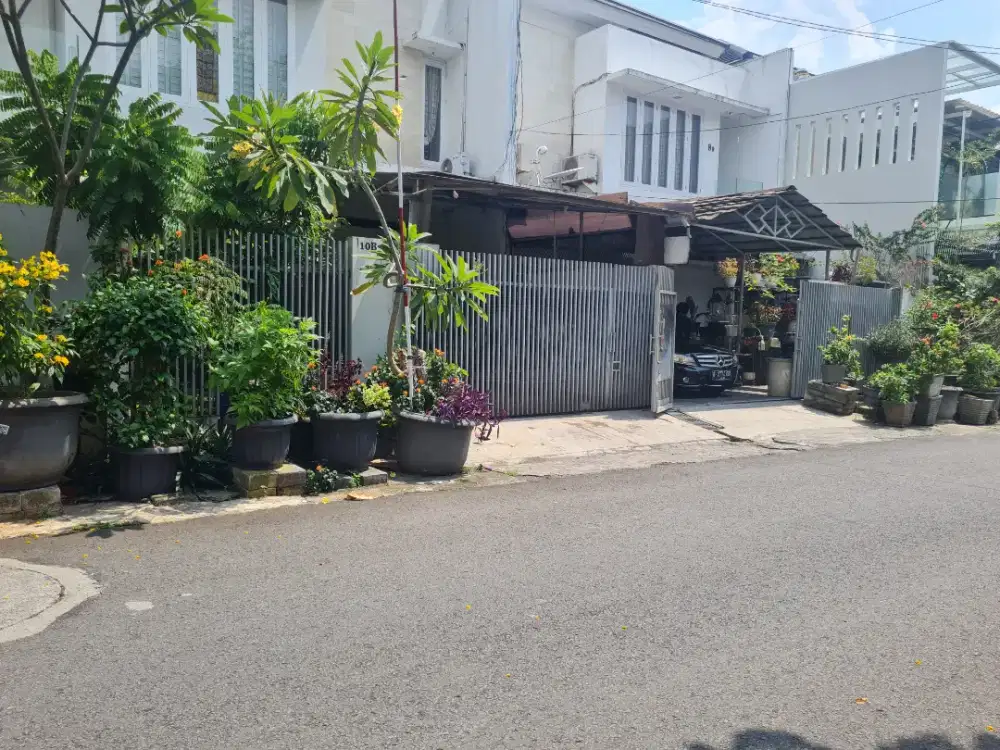 Disewakan cepat rumah minimalis fully furnished di jalan lebar