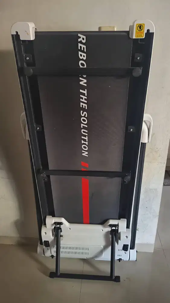 Treadmill iReborn Modica MULUS 95% – Jarang Pakai, Lipat Praktis.