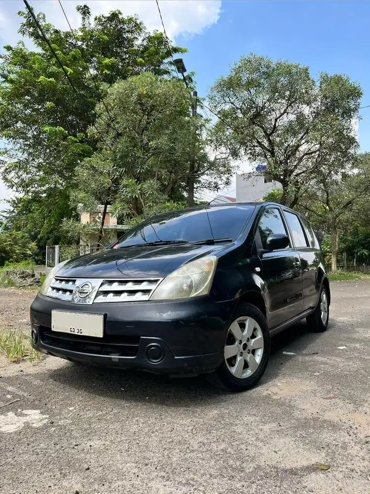 Nissan Livina 2010 1.5 XR Automatic