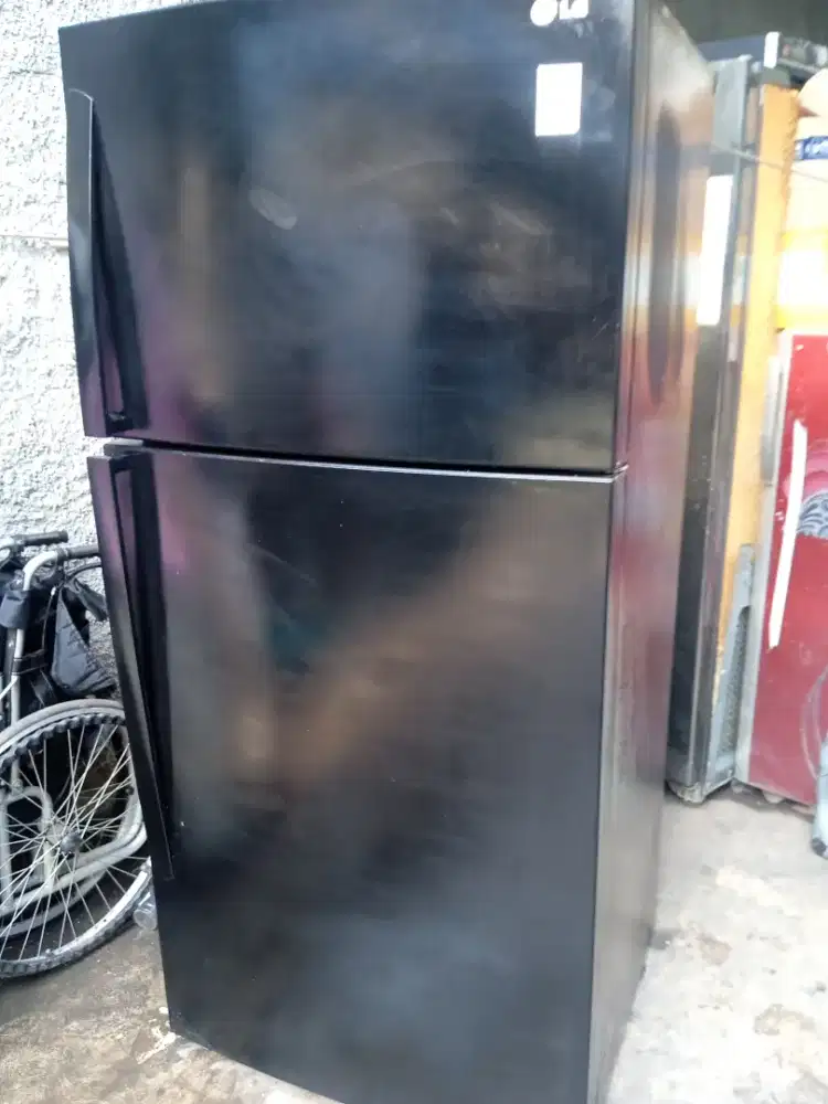 Dijual kulkas LG Super Jumbo 600 liter