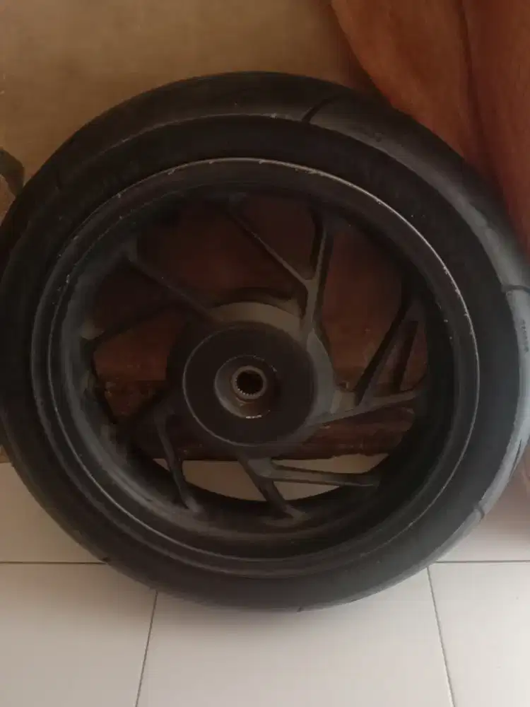 Veleg + ban Vario 160 CBS ORI 1pasang