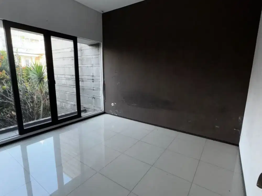 Dijual Rumah Nyaman Siap Huni Minimalis Lokasi di Singgasana Pradana Cluster Exclusive Bandung