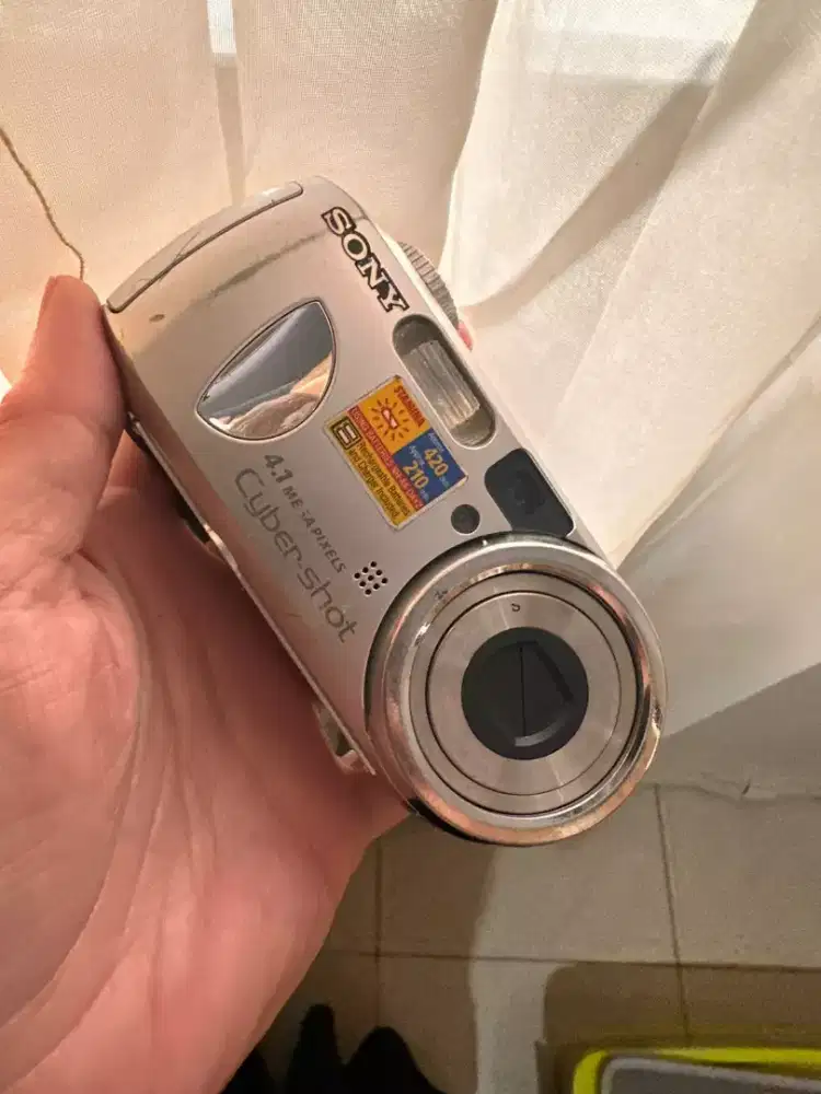 KAMERA SONY 4,1MPCYBER SHOT
