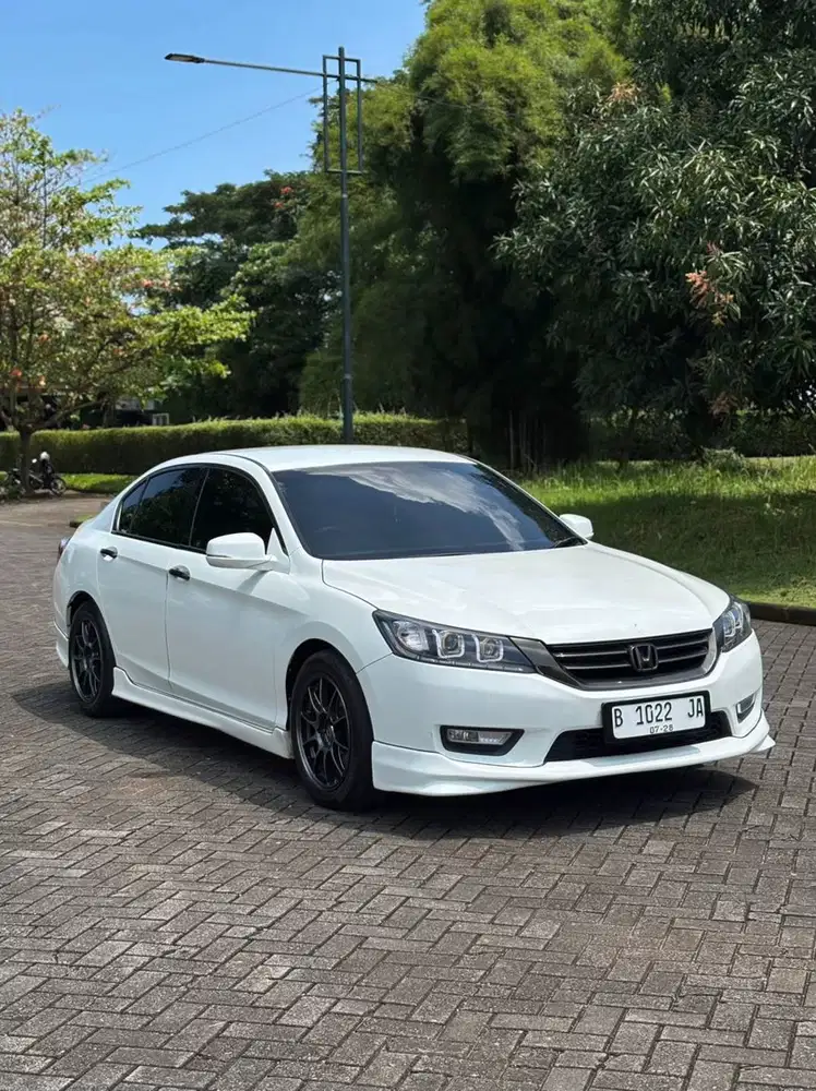 Honda Accord 2013 Bensin
