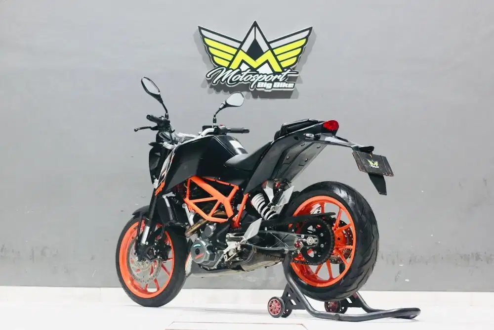 KTM Duke 250 ABS like new Z250 CBR 250 MT25