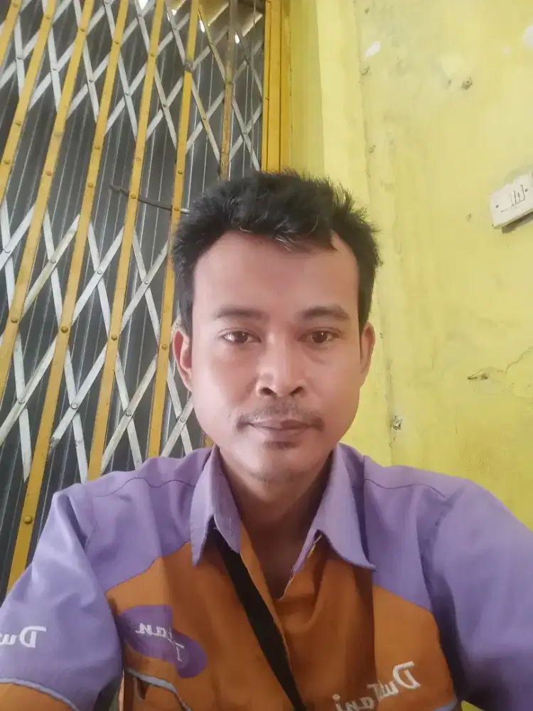 saya butuh pekerjaan