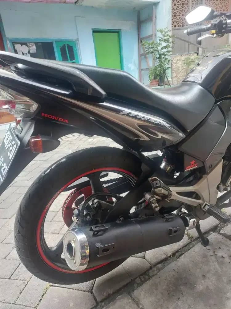 Honda Tiger Revo Injeksi 2012