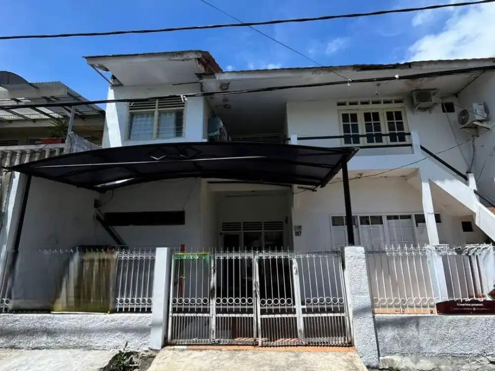 Dijual Rumah Siap Huni dan Luas di Tomang Utara