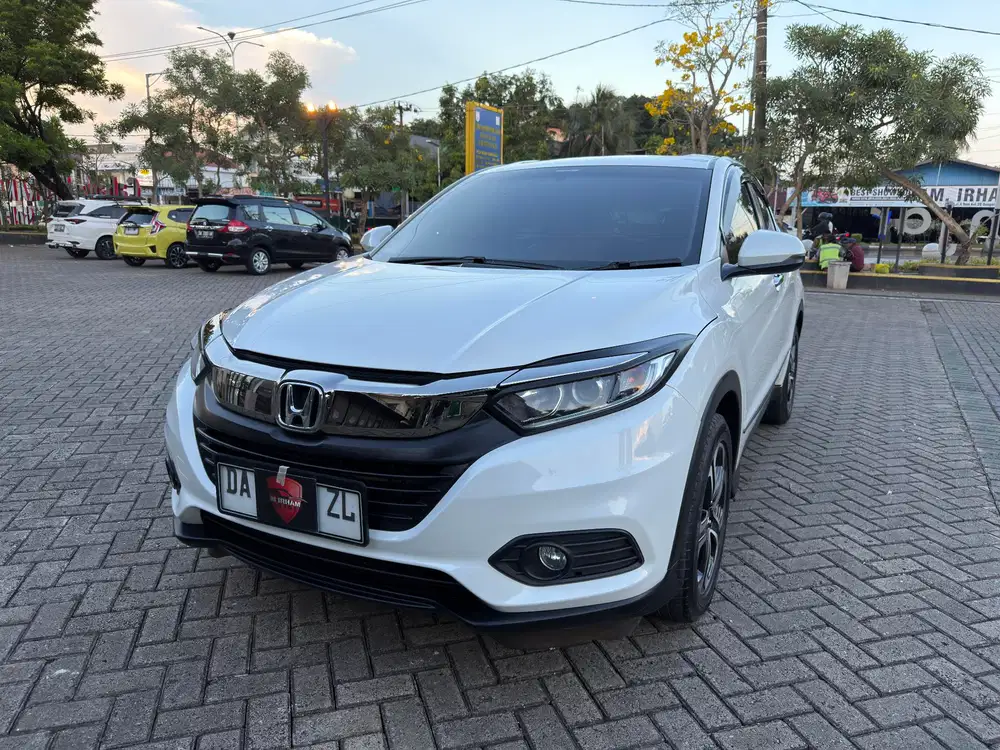 Honda HRV 1.5 E Facelift At 2019