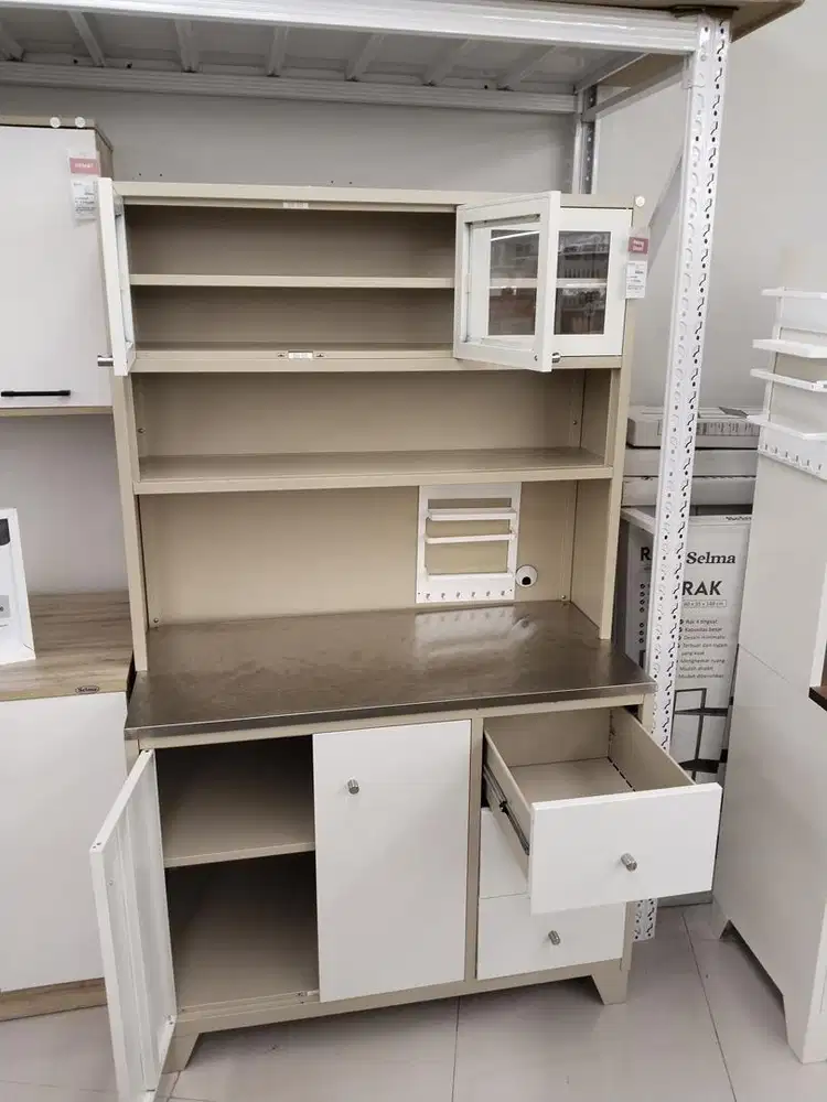 Kitchen Cabinet Selma