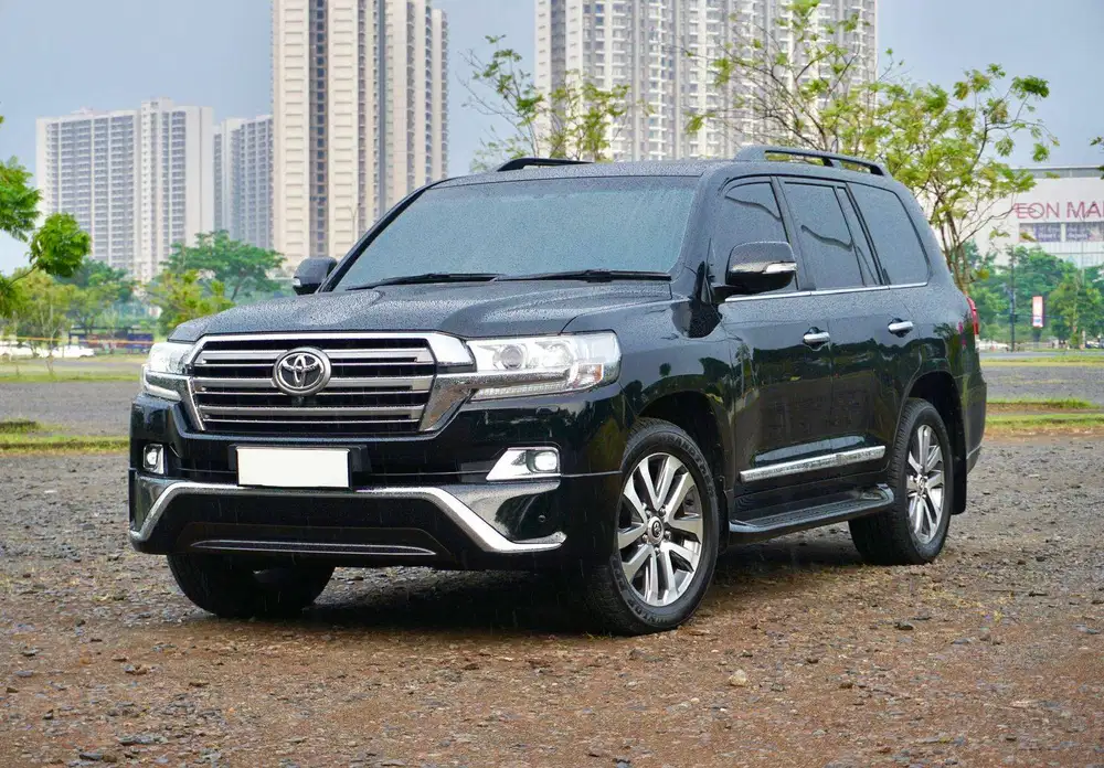 Toyota Land Cruiser 200 VX-R 4x4 2018