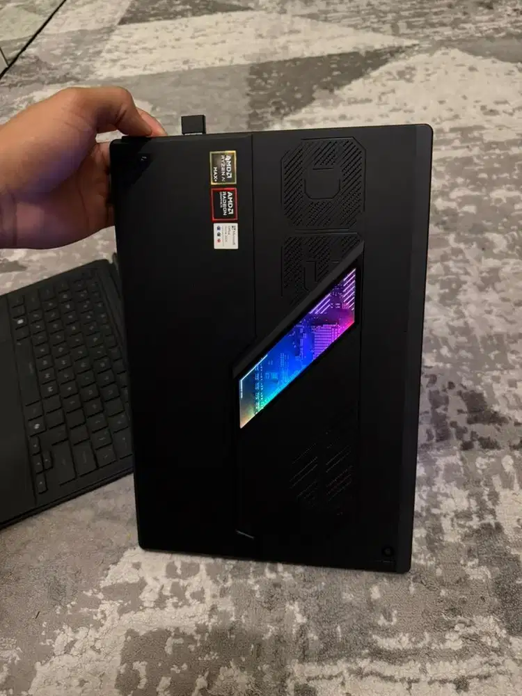 ROG Flow z13 64/1tb ( Like new )