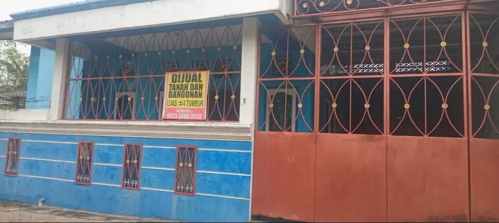 Rumah 2 Lantai Halaman Luas