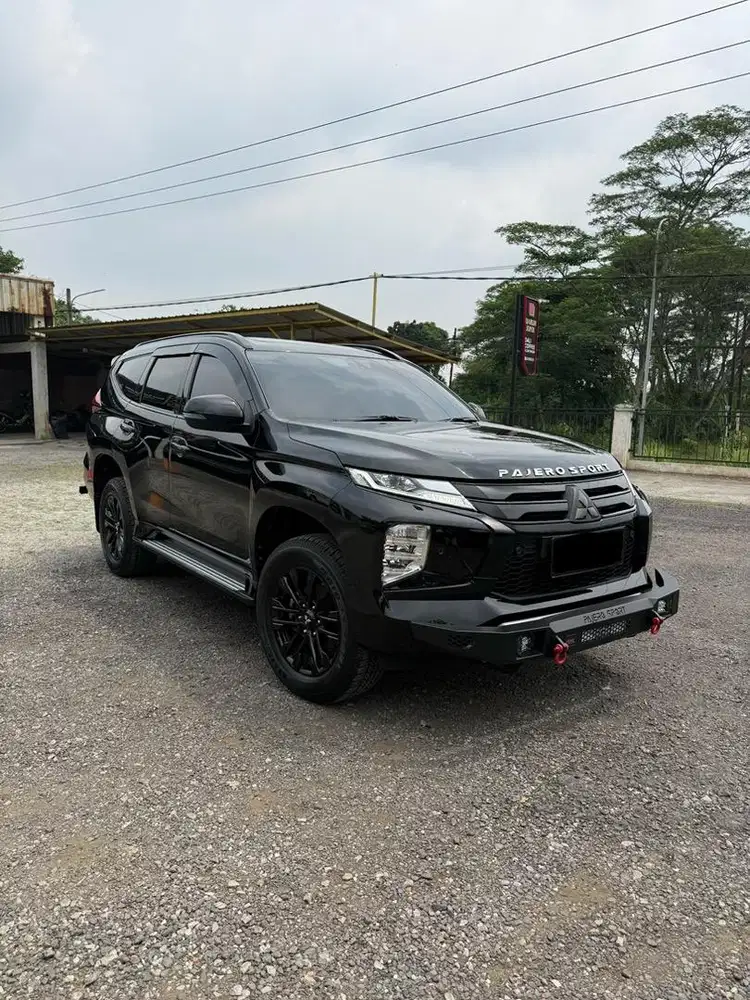 ALL NEW PAJERO SPORT DAKAR 4x2 AT 2023 like new