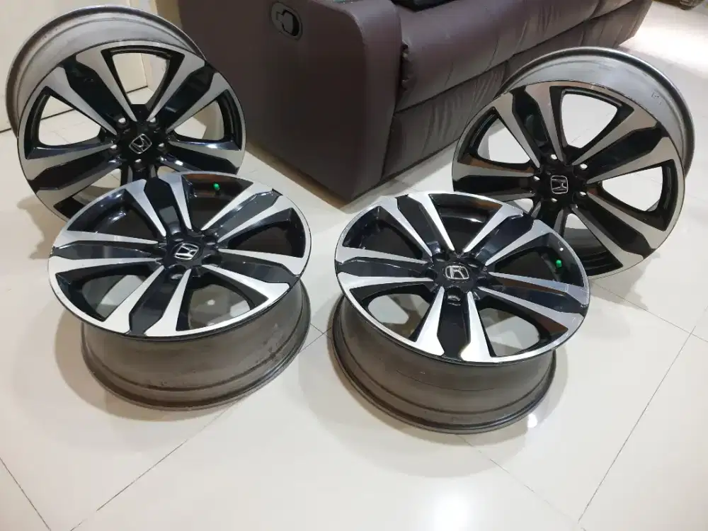 TERBARU 4 VELG R18 Ori CRV TURBO PRESTIGE 100%Mulus SiapPakaiBUKTIKAN