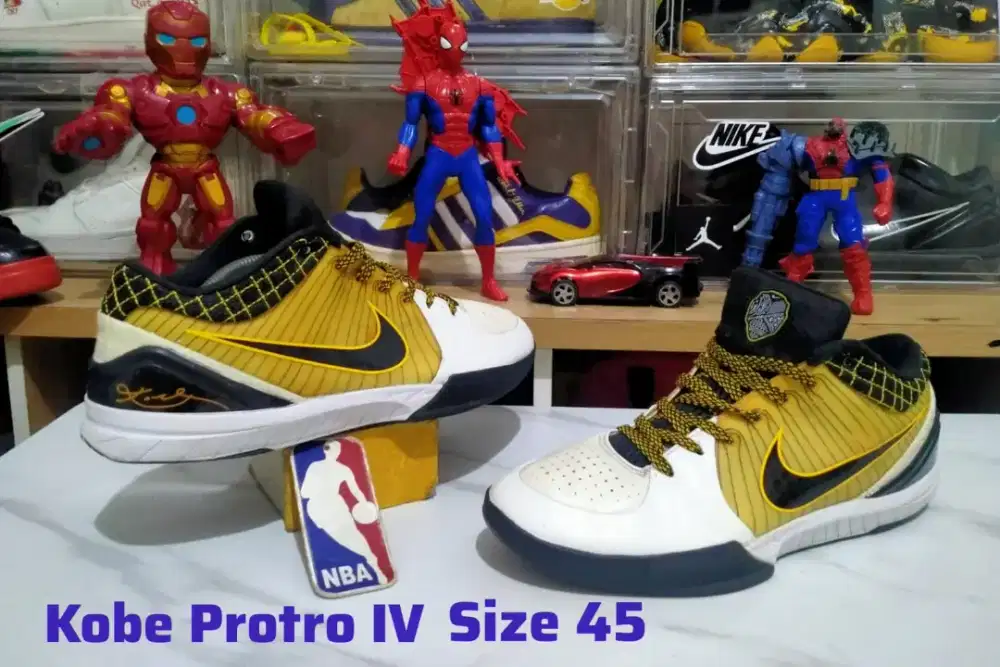 Sepatu Basket Nike Kobe Proteo IV size 45