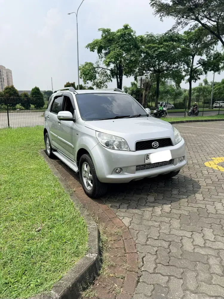 Terios 2009 AT Matic TX Silver siap pakai ga ada PR murah