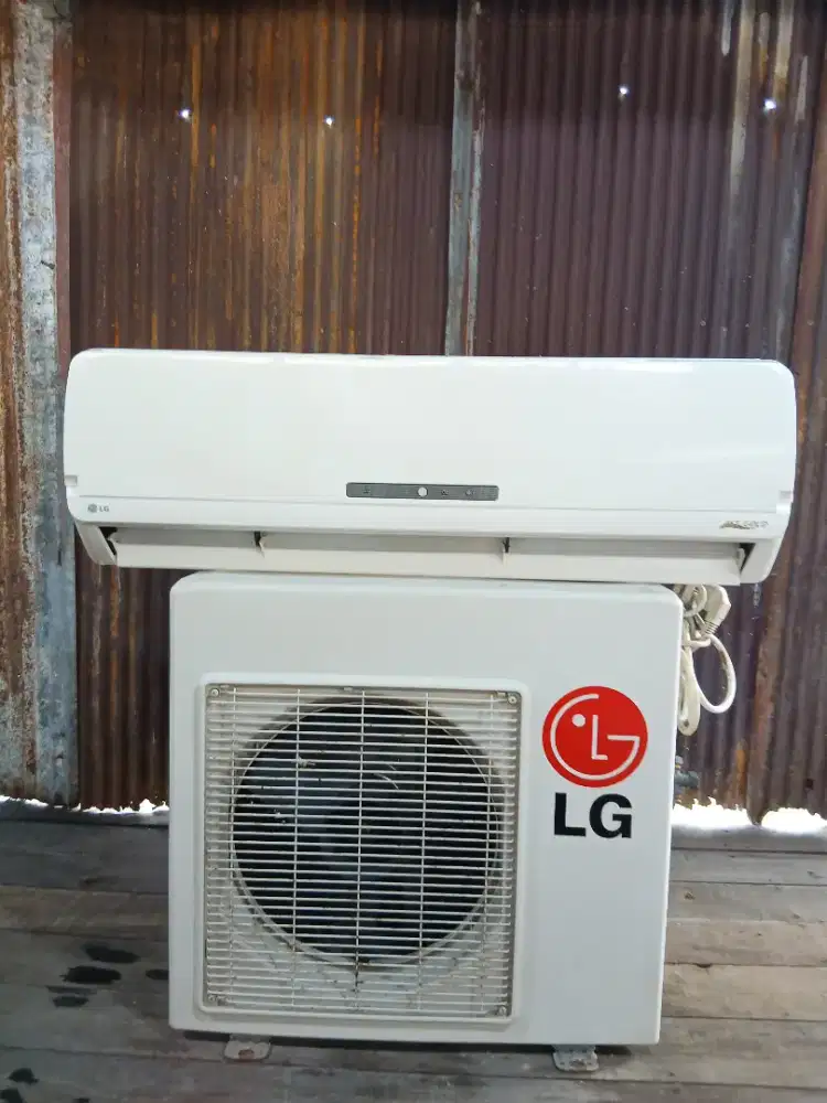 DIJUAL AC BEKAS 1/2 PK GRATIS PASANG